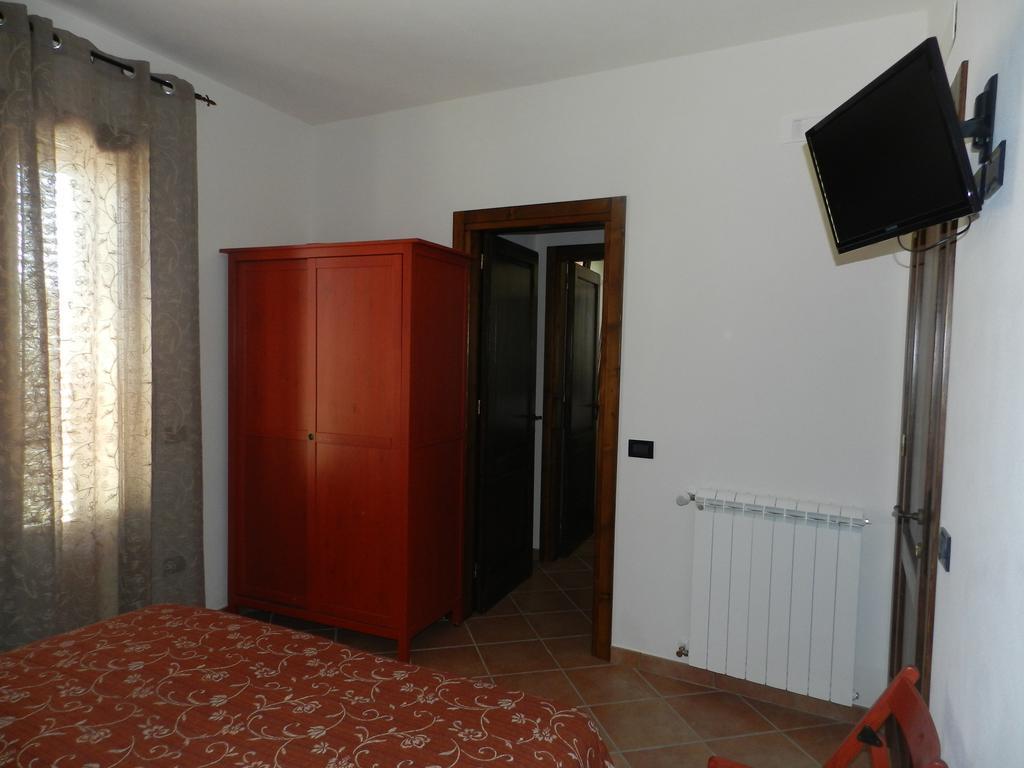Baglio Olivastro Bed and Breakfast Digerbato Rum bild
